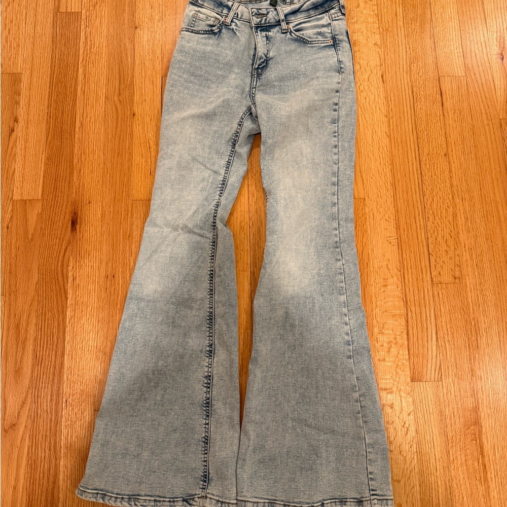 Wild Fable Light Denim Flare Jeans Size 2